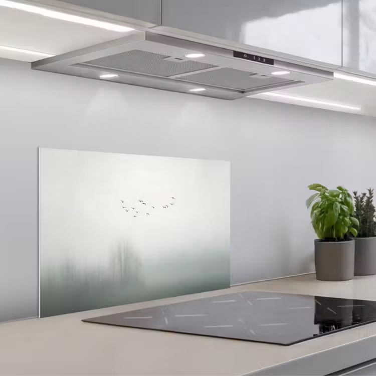 Spatscherm keuken - Vogel - Vlucht - Natuur - Minimalistisch — 5