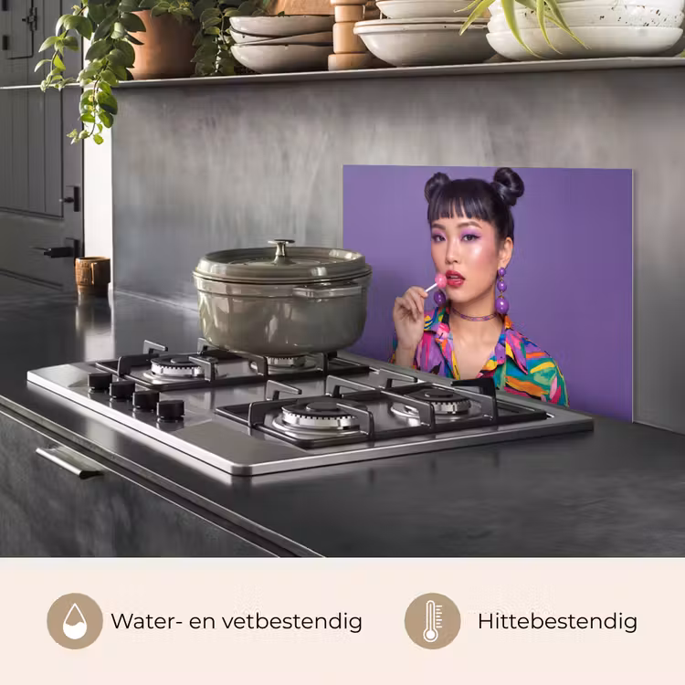 Spatscherm keuken - Vrouw - Portret - Make-up - Paars - Levendig — 7
