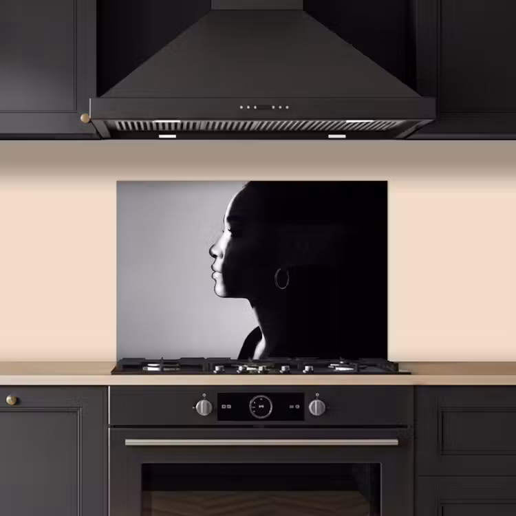 Spatscherm keuken - Vrouw - Profiel - Mensen - Zwart-wit — 2