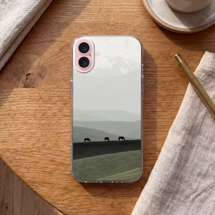 Telefoonhoesje - Grijs - Berg - Paarden — 2