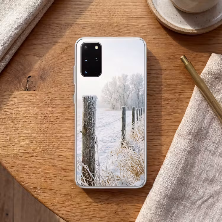 Telefoonhoesje - Hek - Sneeuw - Mist - Platteland - Nostalgisch — 2