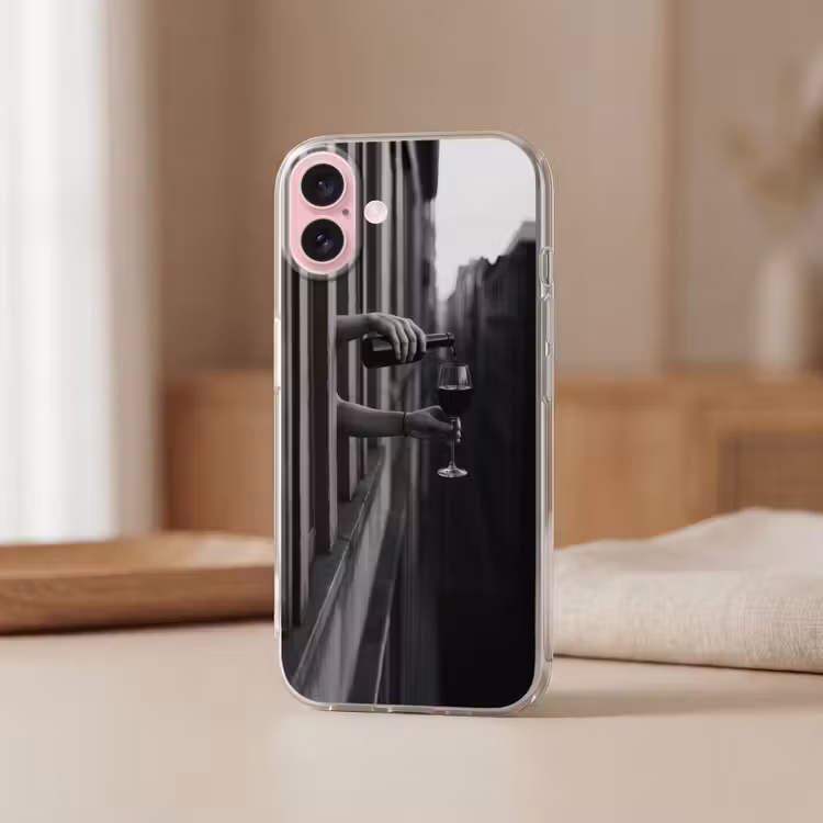 Telefoonhoesje - Wijnfles - Glas - Handen - Raam — 3
