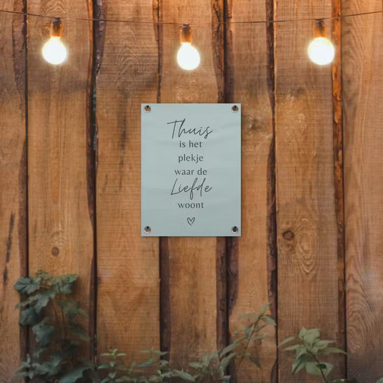 Tuinposter - Thuis is het plekje waar de liefde woont — 2