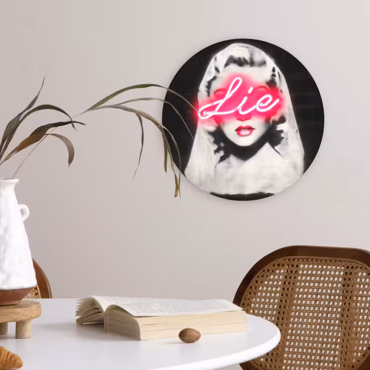 Wandcirkel - Glas - Neon - Letters - Vintage - Vrouw — 4