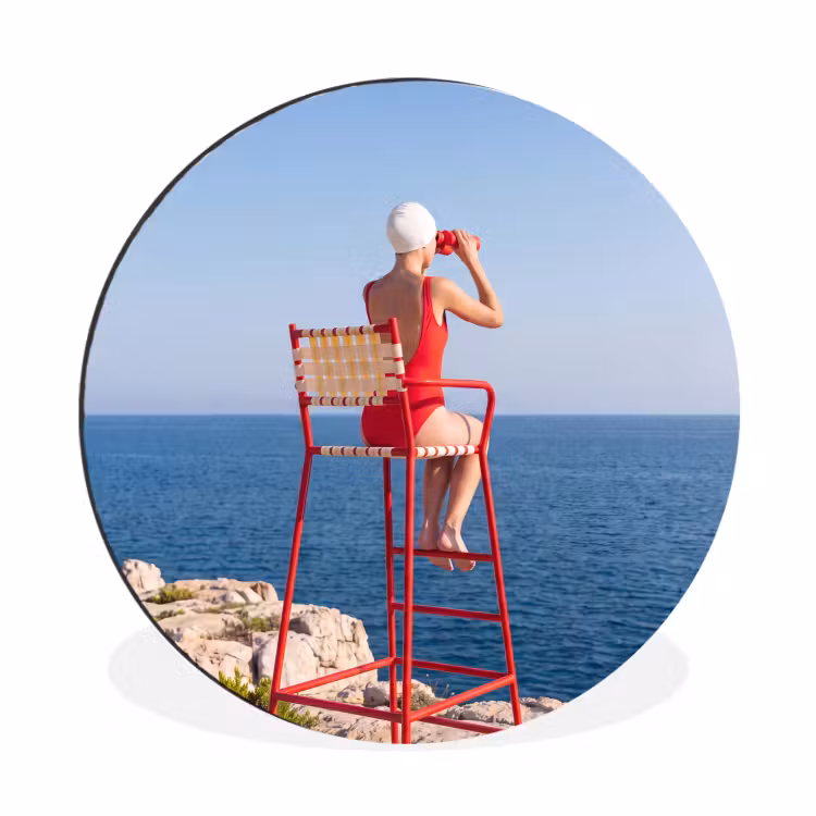 Wandcirkel - Aluminium - Vrouw - Zee - Kust - Verrekijker - Rood — 1