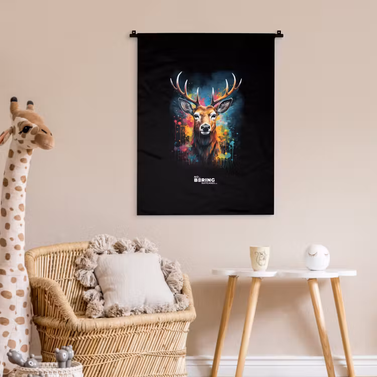 Wandkleed - Hert met gewei tussen graffiti spray — 6