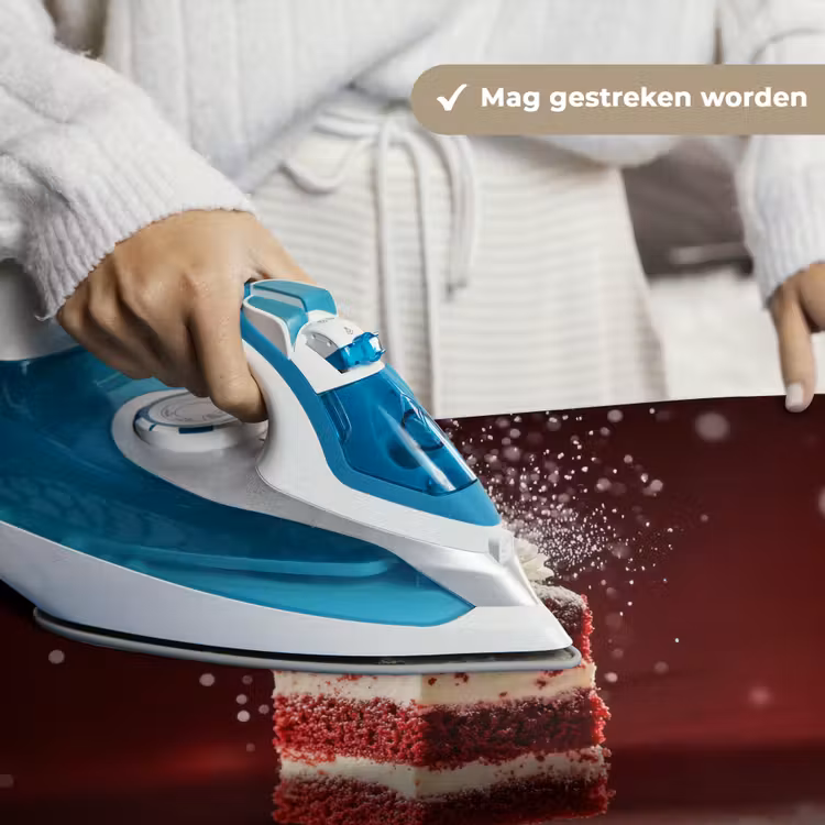Wandkleed - Rode - Velvet - Taart - Eten — 6