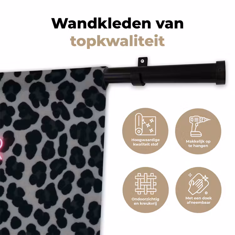 Wandkleed - Panterprint - Zwart - Neonletters - Roze — 3