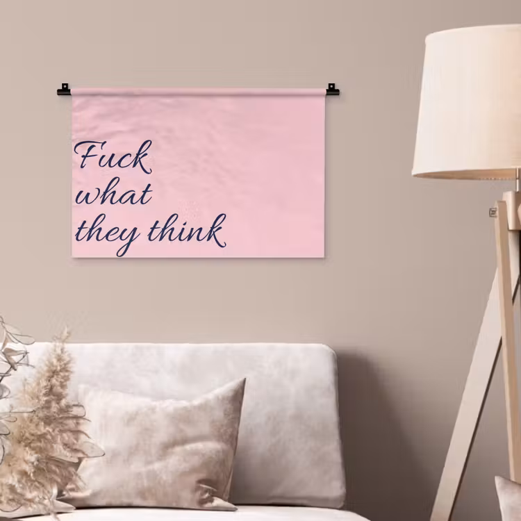 Wandkleed - Fuck what they think - Roze - Minimalistisch — 2