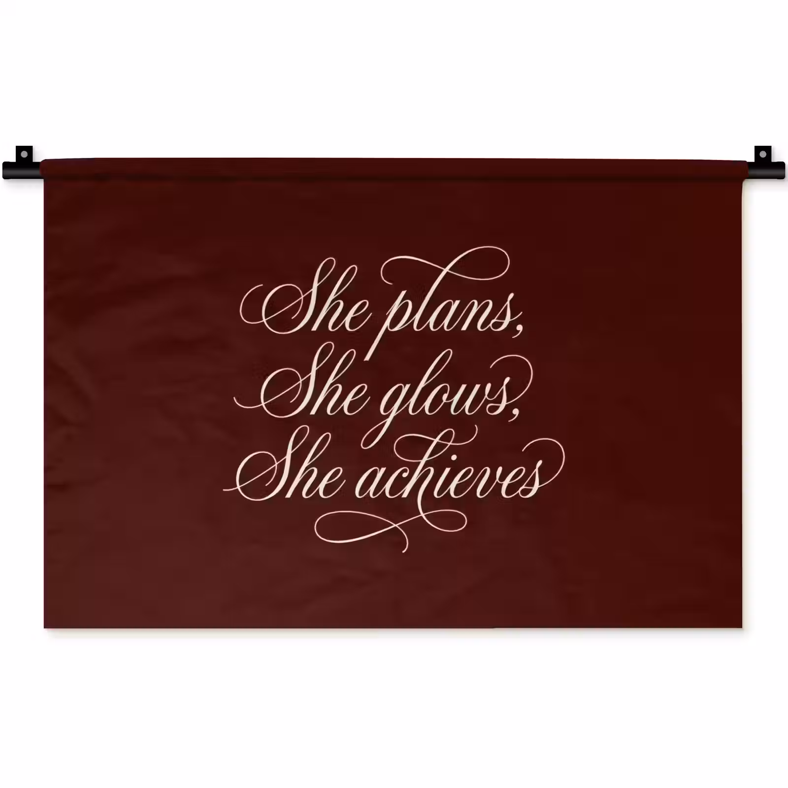 Wandkleed - She plans she glows she achieves - Rood - Cursief — 1