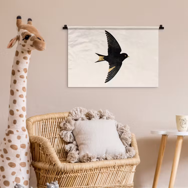 Wandkleed - Zwarte zwaluw - Gouden accenten - Lichte achtergrond — 5