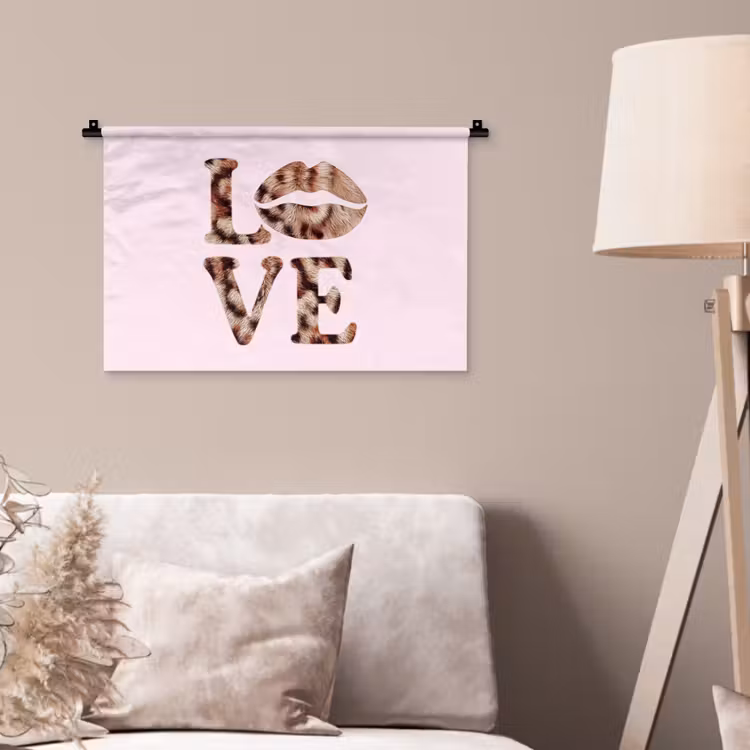Wandkleed - Tekst - Love - Pantervacht - Lichtroze — 2