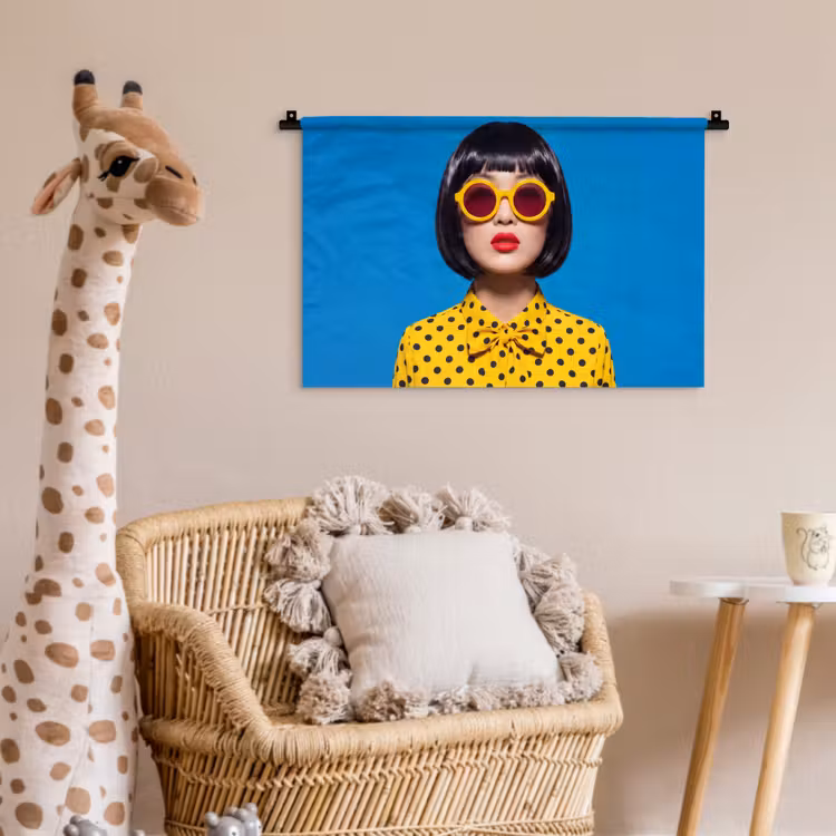 Wandkleed - Vrouw - Zonnebril - Pop Art - Portret - Geel — 5