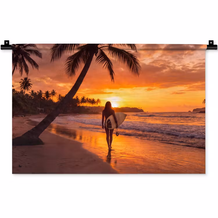 Wandkleed - Vrouw - Surfplank - Strand - Zonsondergang - Oranje — 1