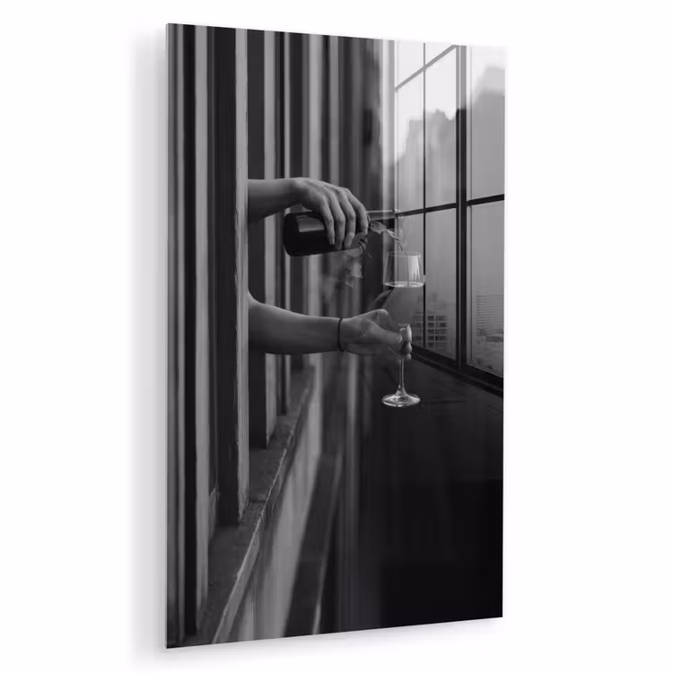 Glas schilderij - Wijnfles - Glas - Handen - Raam — 1