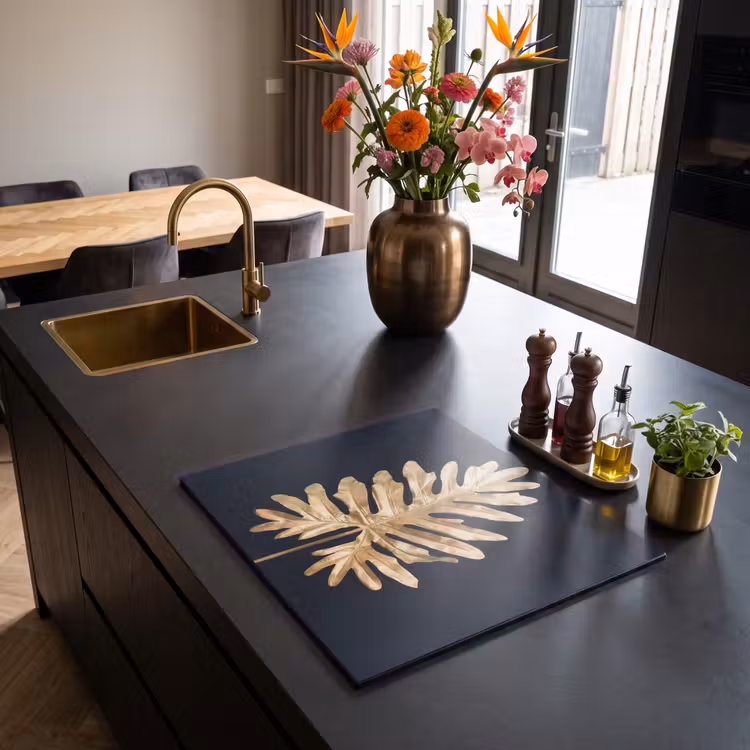Inductie beschermer - Gouden Monstera Majesteit — 3