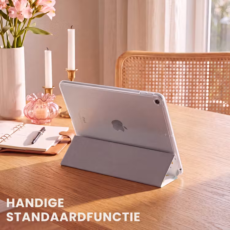 iPad hoes - Patroon - Regenboog - Hartjes — 5