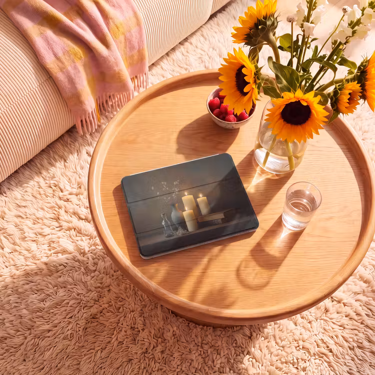 iPad hoes - Kaarsen - Stilleven - Rustiek - Boeken — 2