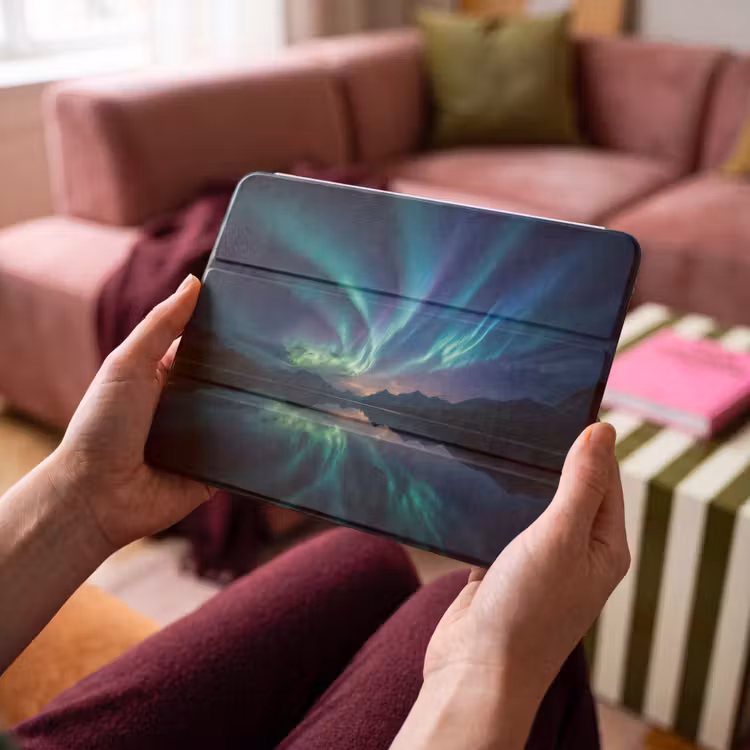 iPad hoes - Noorderlicht - Kleurrijk - Bergmeer — 3