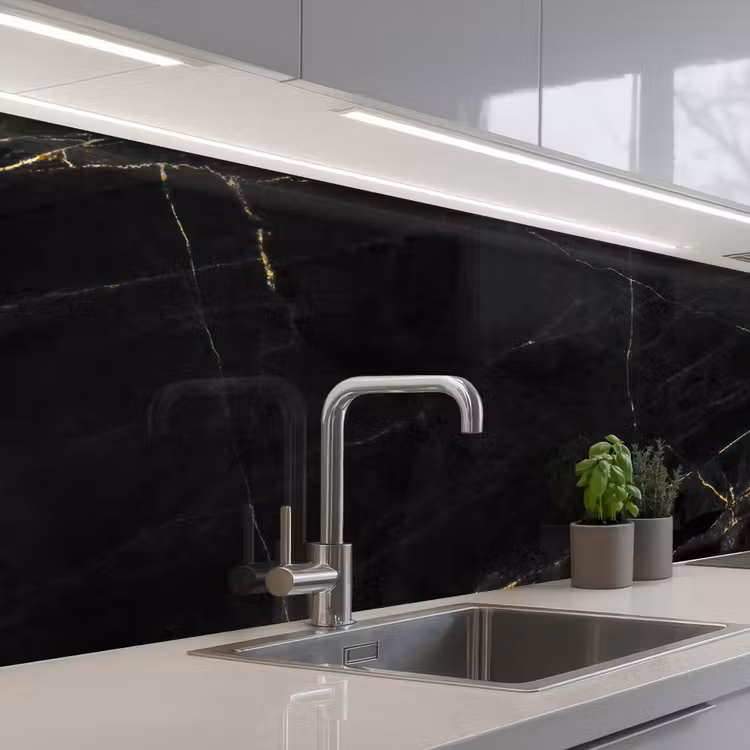 Keuken achterwand - Marmer - Zwart - Goud - Chic - Marmerlook - Design — 1