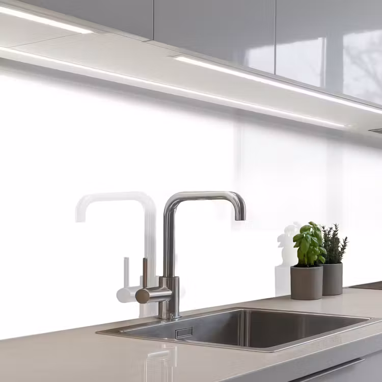 Keuken achterwand - Zuivere Witheid — 1
