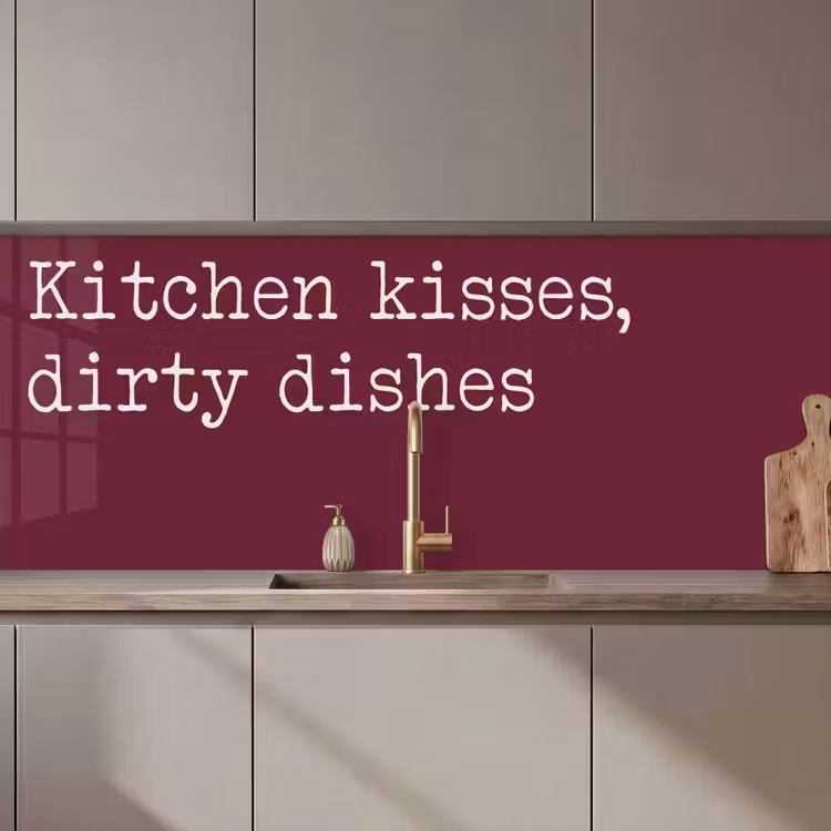 Keuken achterwand - Kitchen kisses, dirty dishes — 1