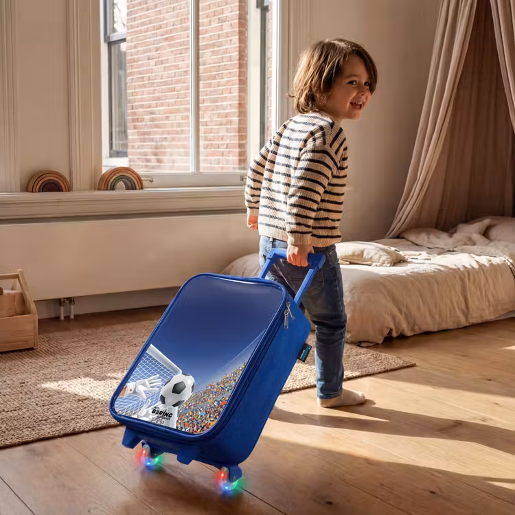 Kinderkoffer - Blauw - Keeper die een voetbal tegenhoud — 3