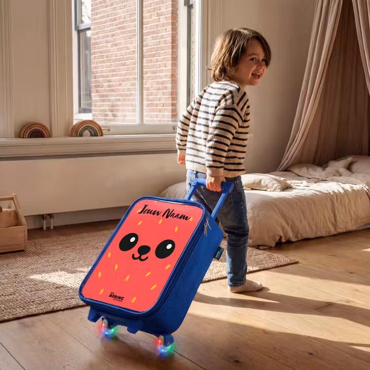 Kinderkoffer met naam - Blauw - Kawai - Aardbei - Rood — 3