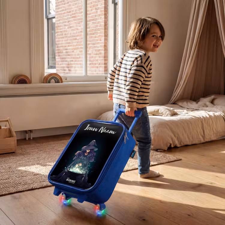 Kinderkoffer met naam - Blauw - Heks - Ketel - Tover — 3