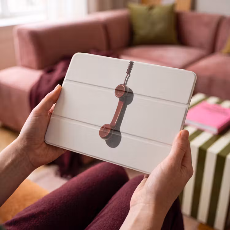 iPad hoes - Telefoon - Koord - Rood - Minimalistisch — 3