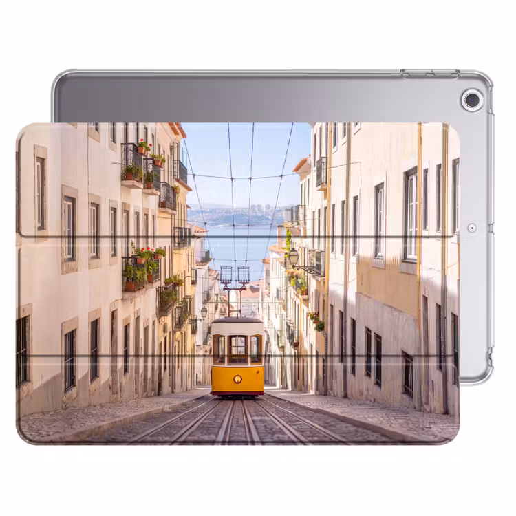 iPad hoes - Tram - Straat - Stad - Architectuur - Geel — 1
