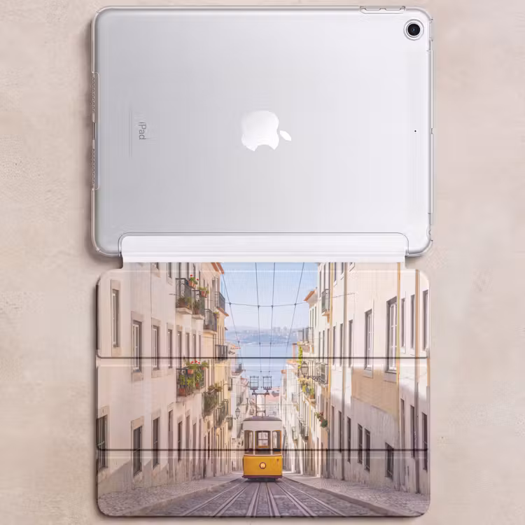 iPad hoes - Tram - Straat - Stad - Architectuur - Geel — 6