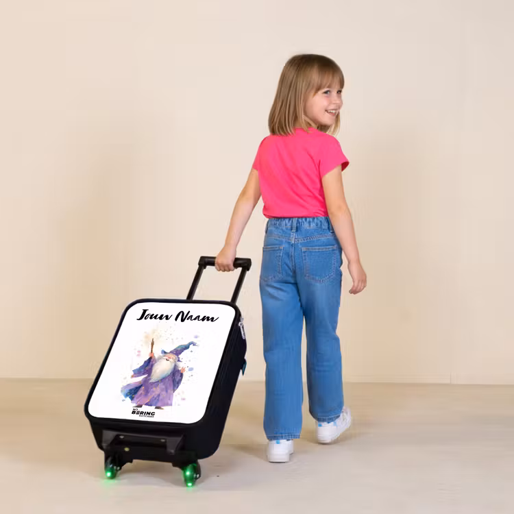 Kinderkoffers met naam - Oude tovenaar met staf — 2