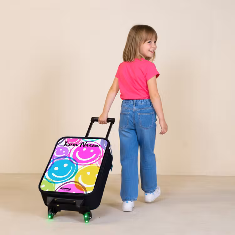 Kinderkoffers met naam - Kleurrijke glimlachexplosie — 2