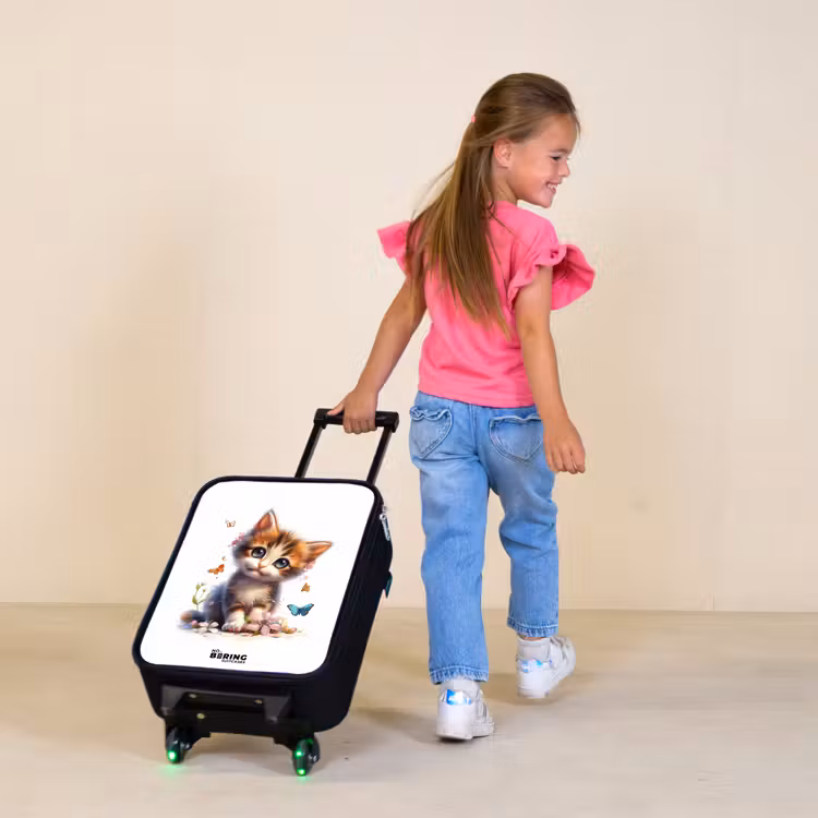 Kinderkoffer - Portret van een kitten omringd door vlinders — 2