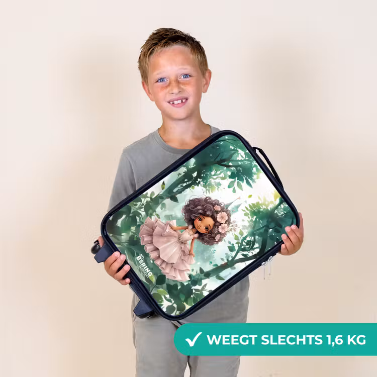 Kinderkoffer - Meisje met donkere krullen in het bos — 3
