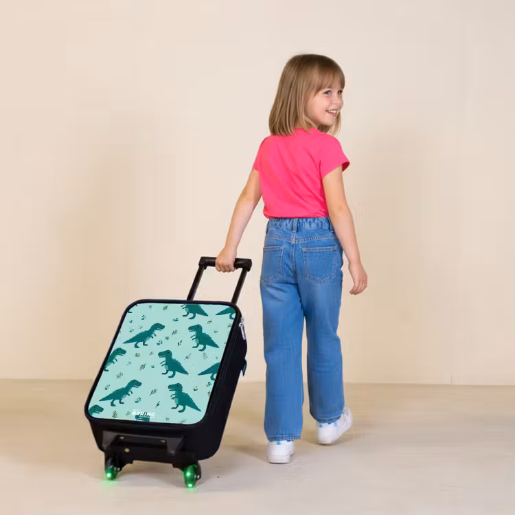 Kinderkoffer - Vriendelijke T. rex tussen sporen — 2