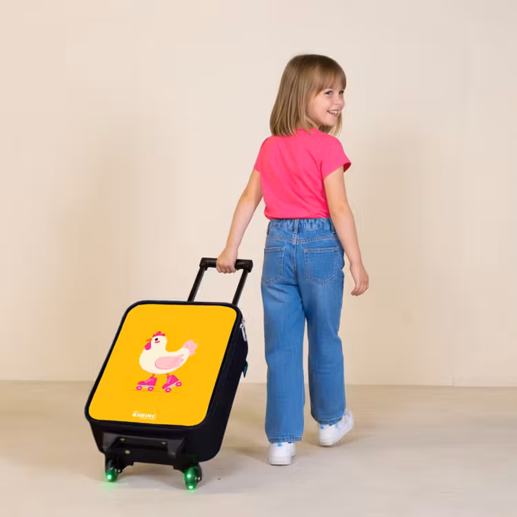Kinderkoffers met naam - Kip - Rolschaatsen - Geel — 2