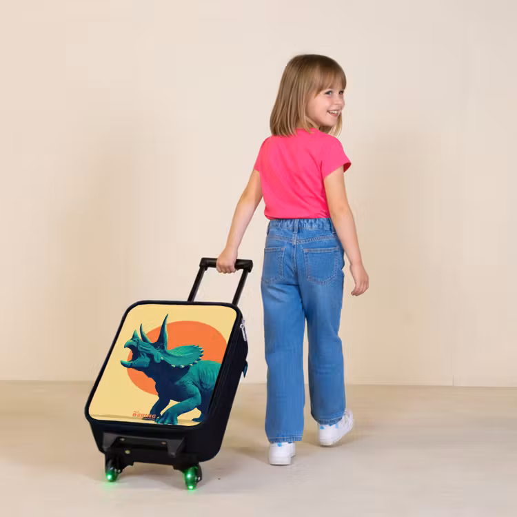 Kinderkoffers met naam - Hoornkrijger in de zon — 2