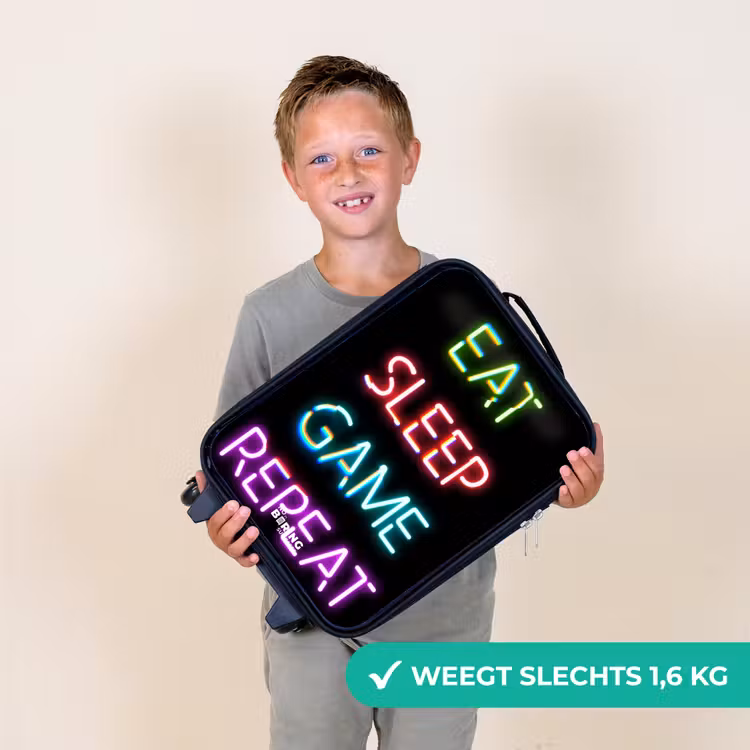 Kinderkoffers met naam - Qoute met neon lichten — 3