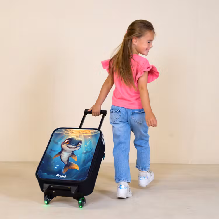 Kinderkoffer - Haai met gezicht in het water — 2