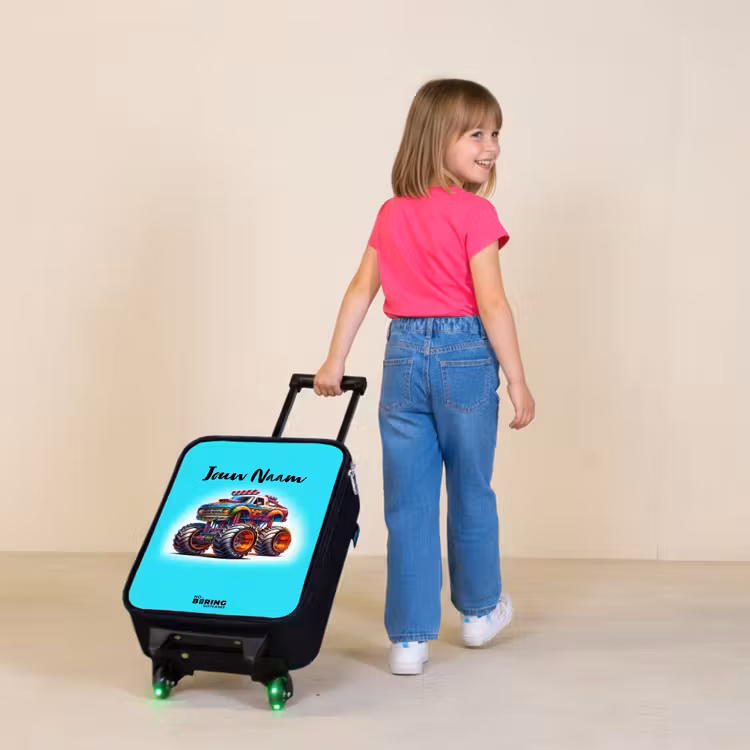 Kinderkoffer - Monstertruck op Lichtblauwe Achtergrond — 2