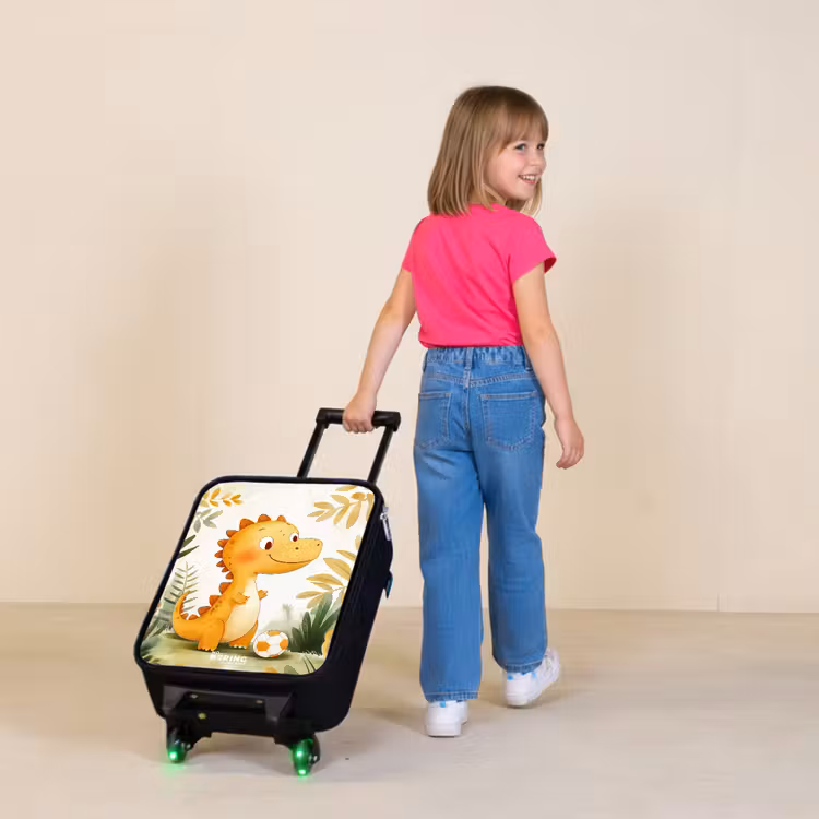 Kinderkoffers met naam - Dino - Voetbal - Oranje — 2
