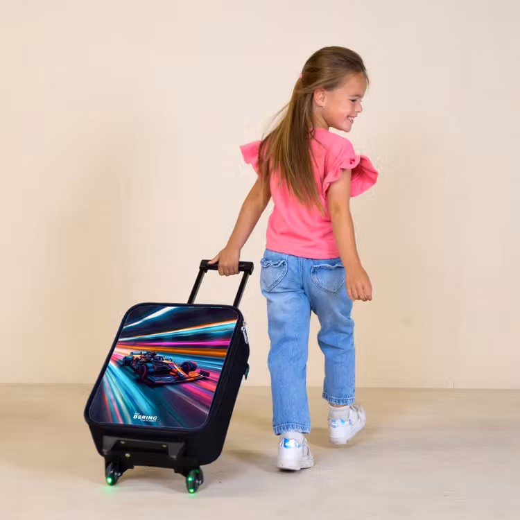 Kinderkoffer - Raceauto met kleurrijke lichtsporen — 2