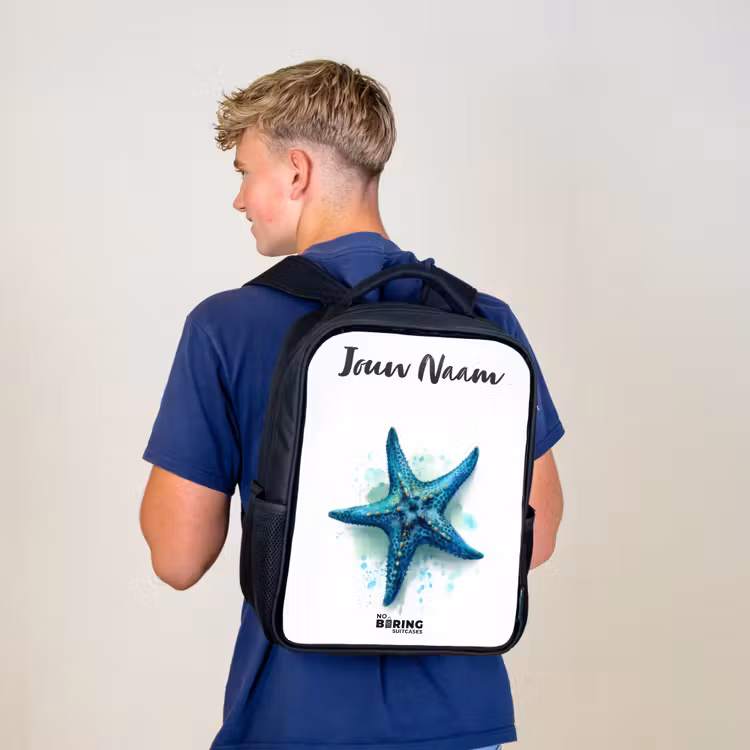 Kinderrugzak met naam - Zwart - Blauwe Zeester op Witte Achtergrond — 6
