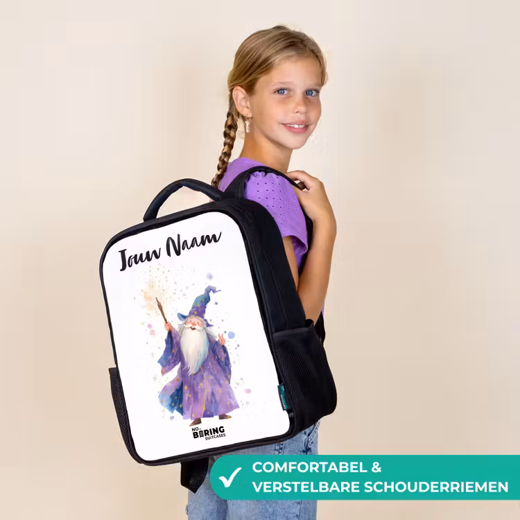 Kinderrugzak met naam - Zwart - Oude tovenaar met staf — 3
