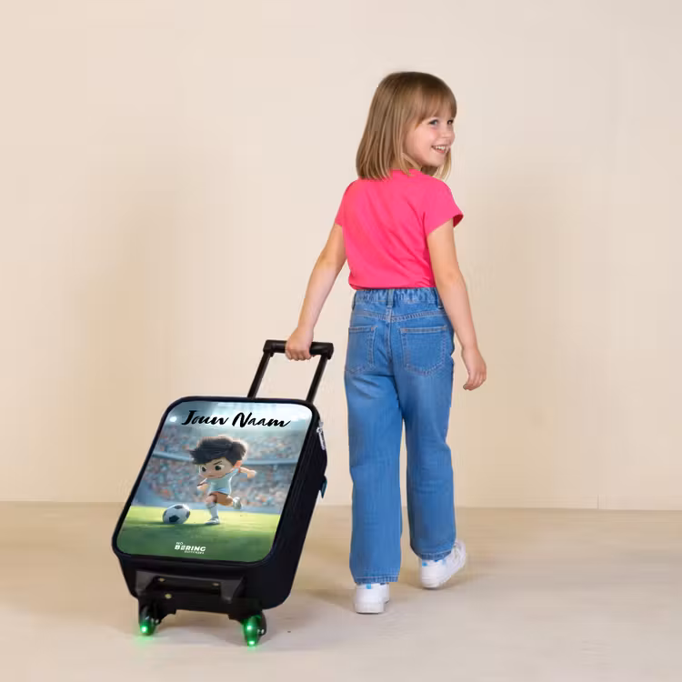 Kinderkoffers met naam - Jongen - Stadion - Voetbal - Zonlicht — 2