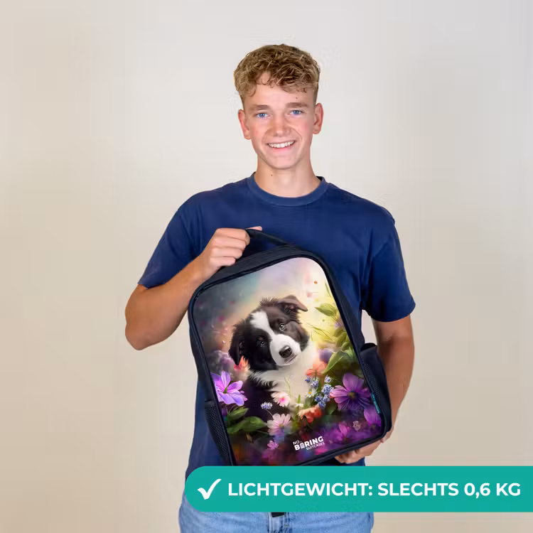 Kinderrugzak met naam - Zwart - Hond met blauwe ogen in een veld β 2
