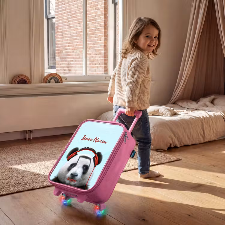 Kinderkoffer met naam - Roze - Kees de Panda — 3