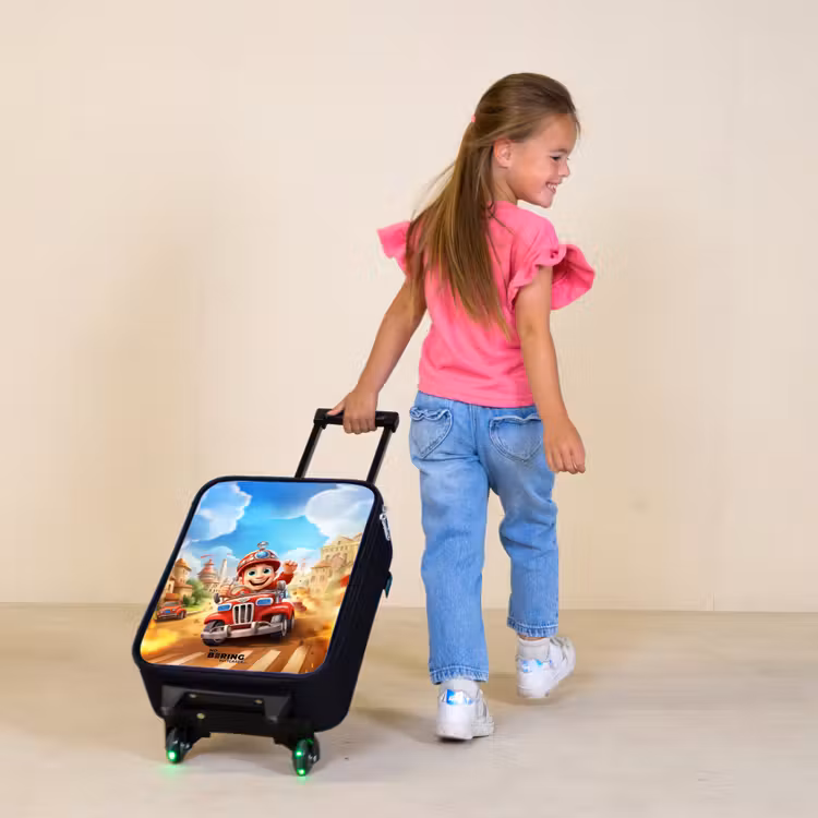 Kinderkoffer - Brandweer auto door de stad — 2